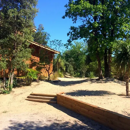 Maison Bois En Bordure De L Ocean